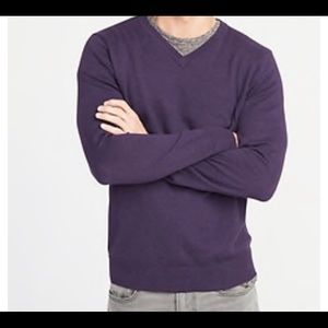 Old navy men’s purple v neck sweater